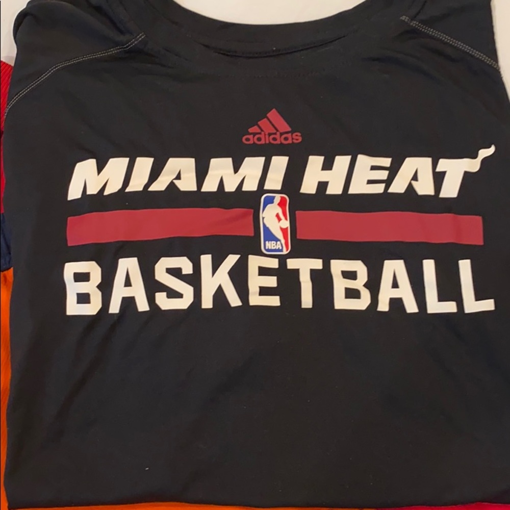 Boys sports clothes/ bundle of 3